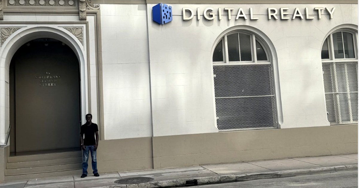Supreme Servers colocation at 36 NE 2nd Street, downtown Miami